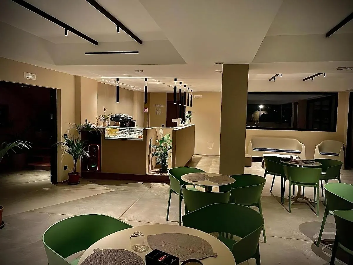 Ollen apartments Catania 3*,