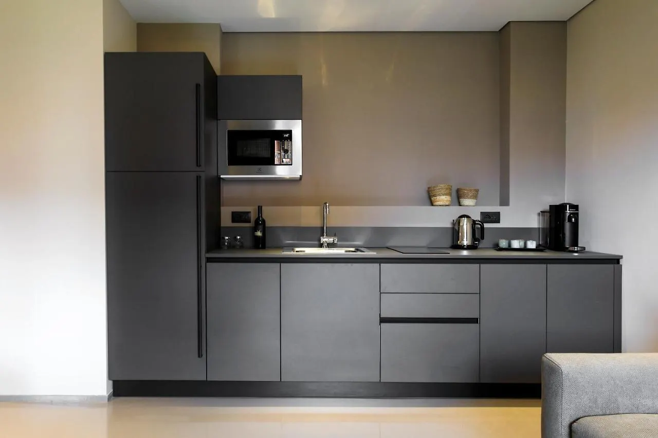 קטאניה Ollen Apartments 4*,  איטליה