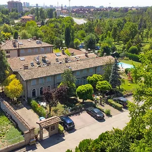 Aparthotel Antico Borgo Modena
